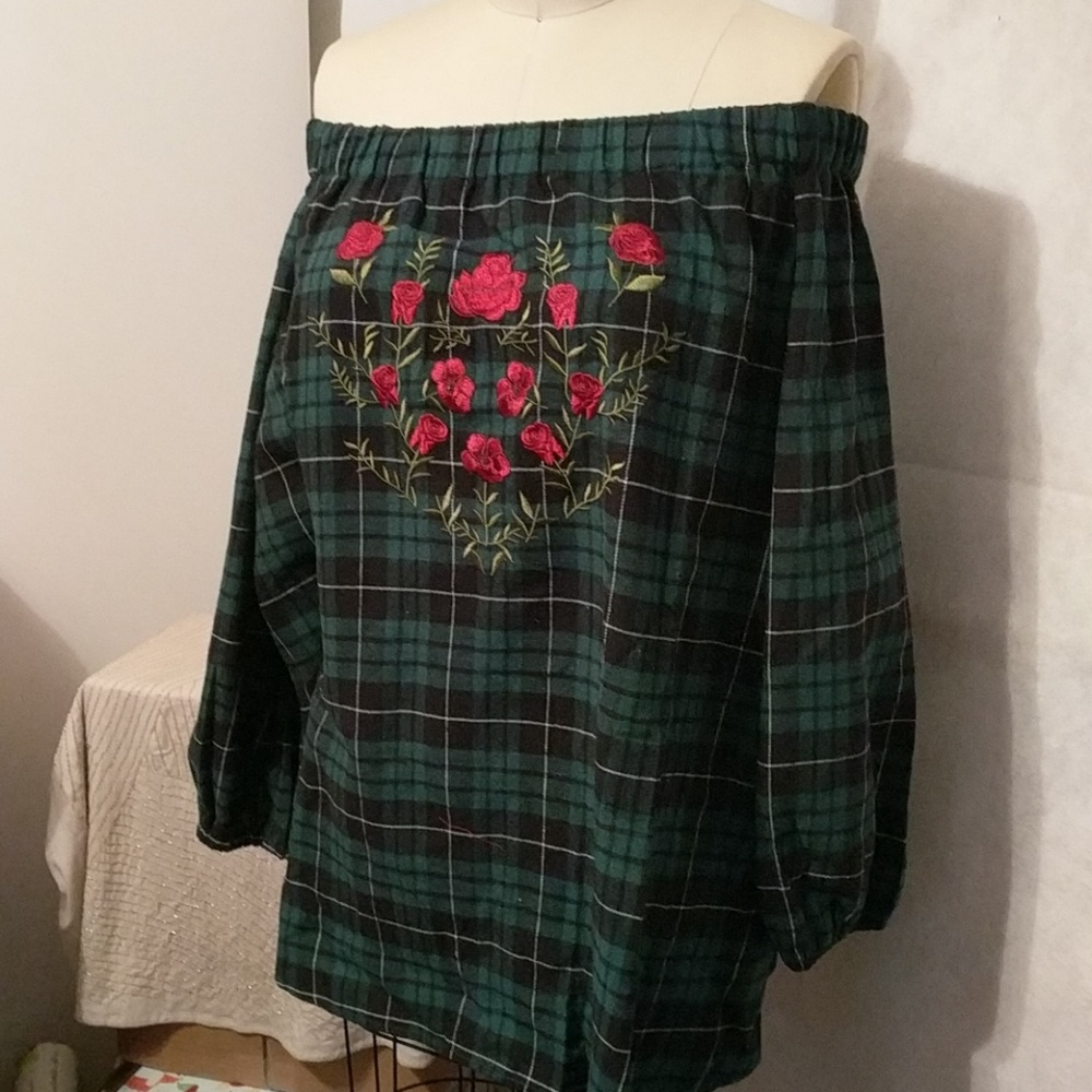 Suzanne Betro Embroidered Plaid Top